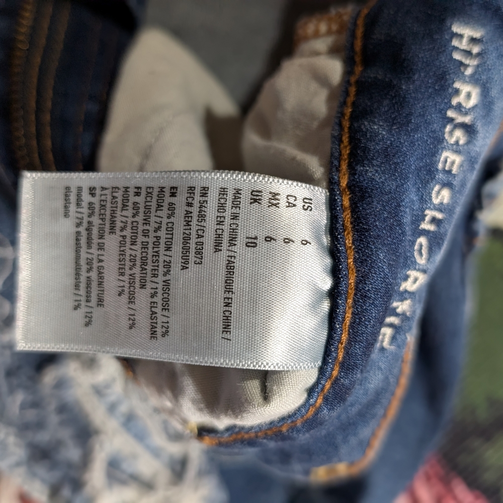 American Eagle Outfitters Super Stretch Distressed  Shorties Jean Shorts - Picture 4 of 4